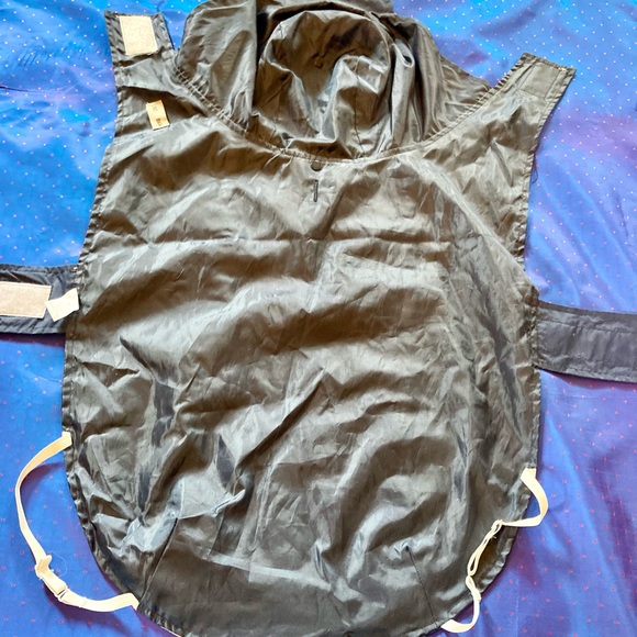 XL Dog Rain Jacket with Reflective Back - Picture 3 of 9